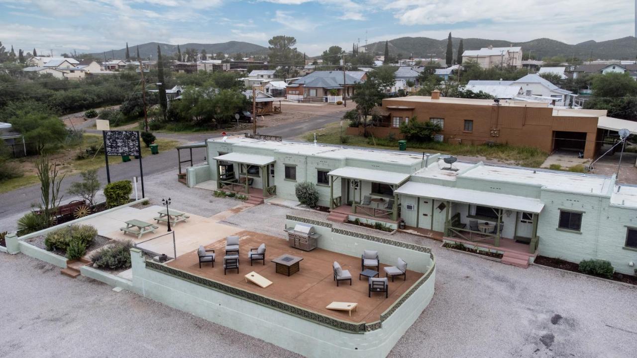 Sagebrush Inn Тумстоун Екстер'єр фото Aerial view of the motel