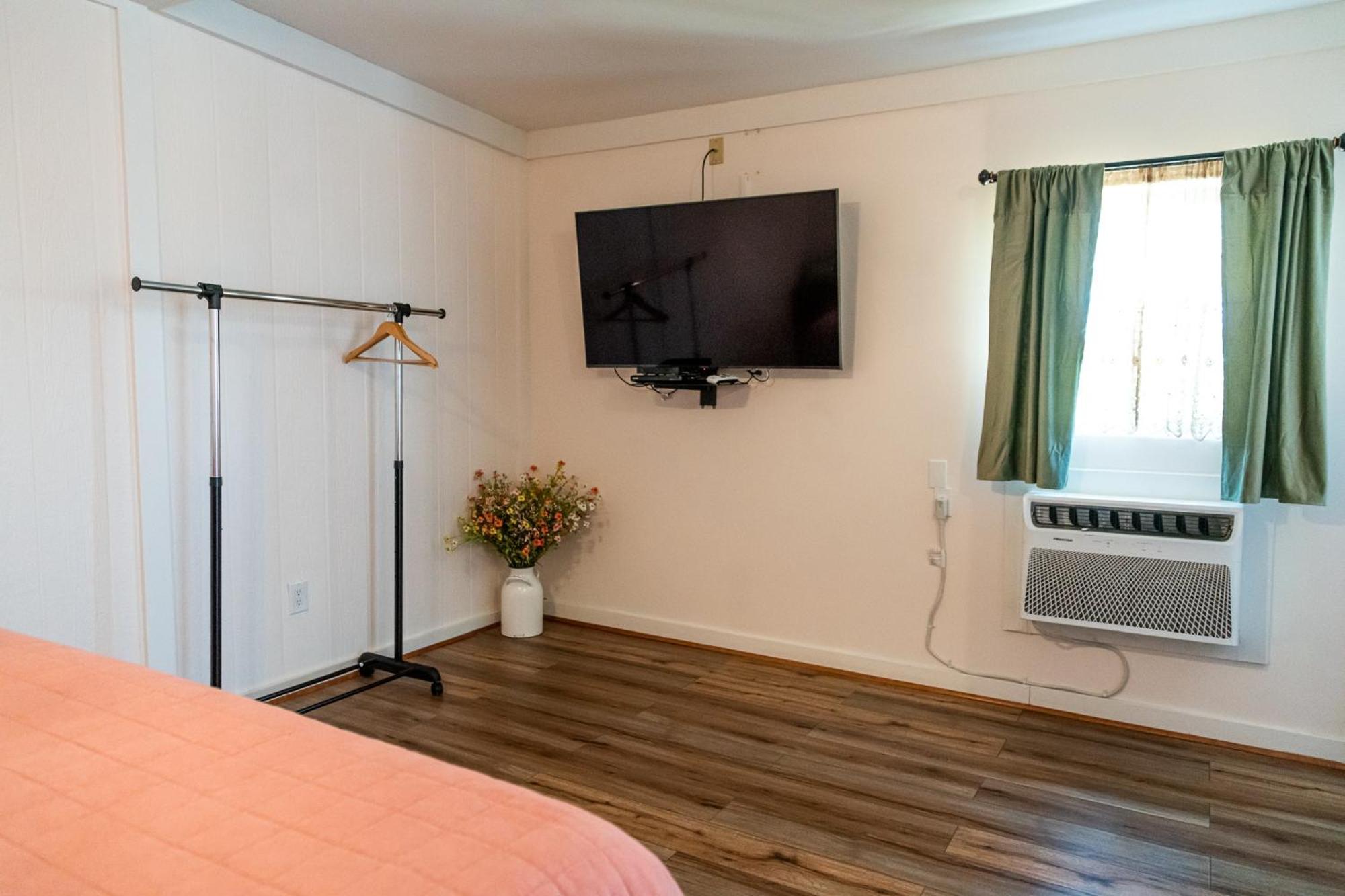 Sagebrush Inn Тумстоун Номер фото A room at the motel