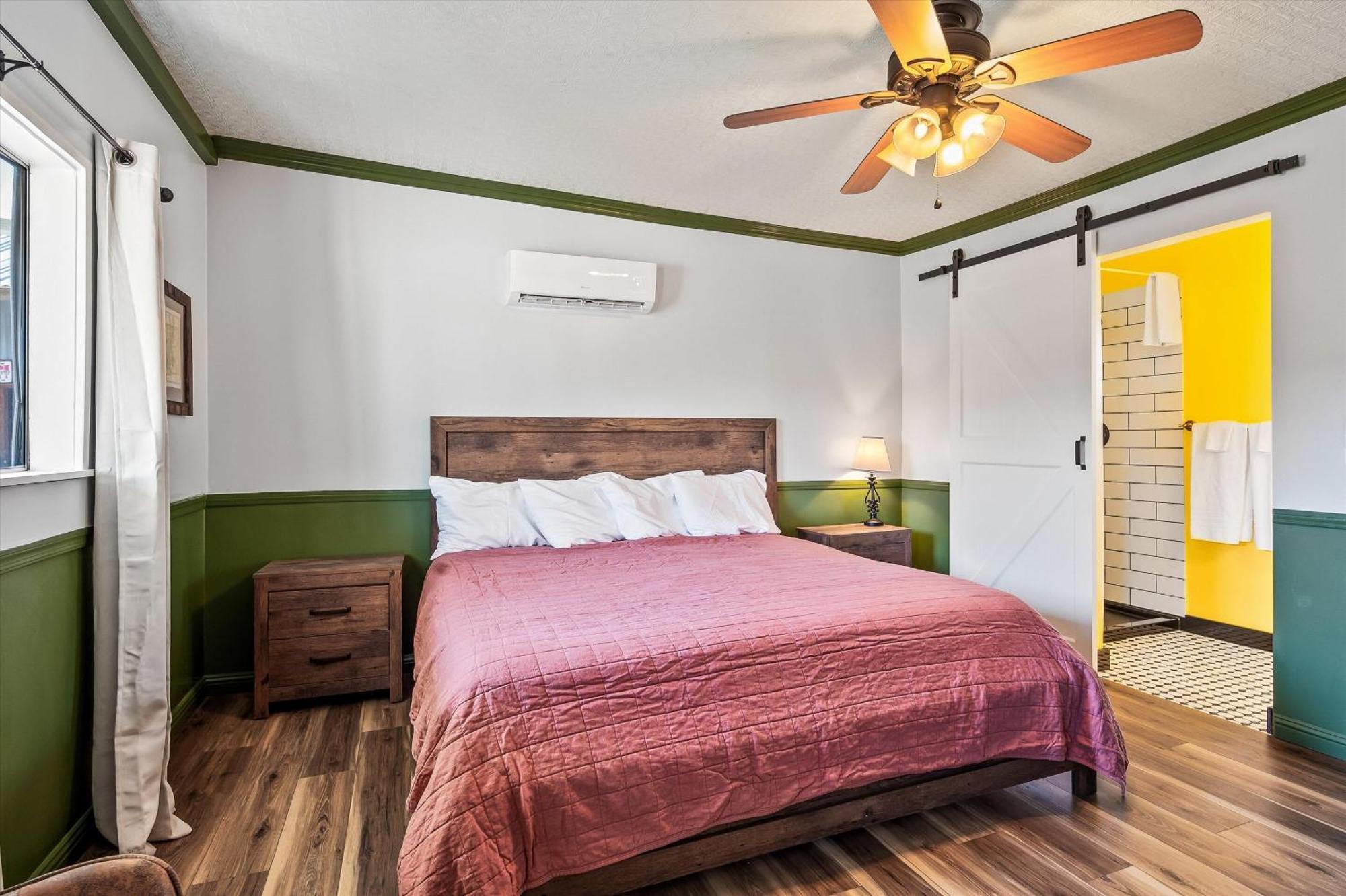 Sagebrush Inn Тумстоун Номер фото A bedroom at the hotel